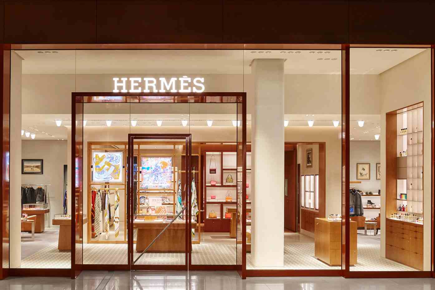 Hermes tập trung vào chất lượng đồ da